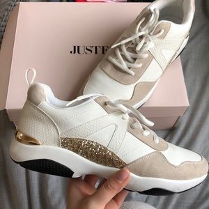 JUST FAB SNEAKERS Size 9